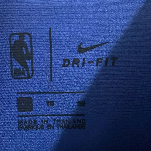 Philadelphia 76ers Peeformance Half Zip Top - Picture 4 of 4